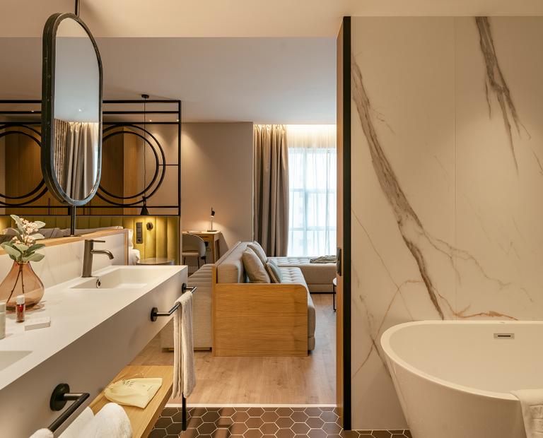 JUNIOR SUITE DELUXE Vincci Marítimo 4* Barcelona JUNIOR SUITE DELUXE Vincci Marítimo 4* Barcelona